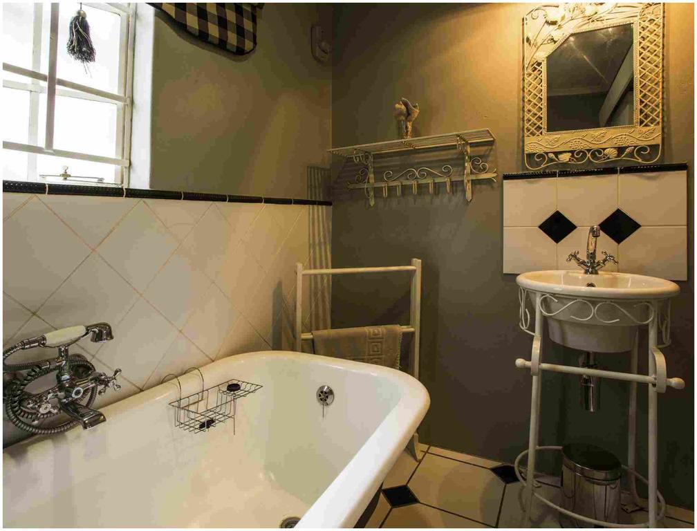 De Ark Guest House ไลเดนเบิร์ก ภายนอก รูปภาพ